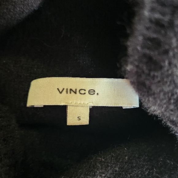 Vince Black Cashmere Sweater size S - Picture 2 of 7